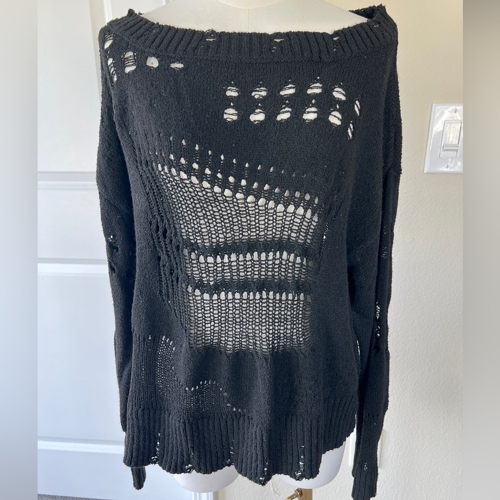 Midnight Hour Drop Stitch Distressed Sweater women's medium NWT